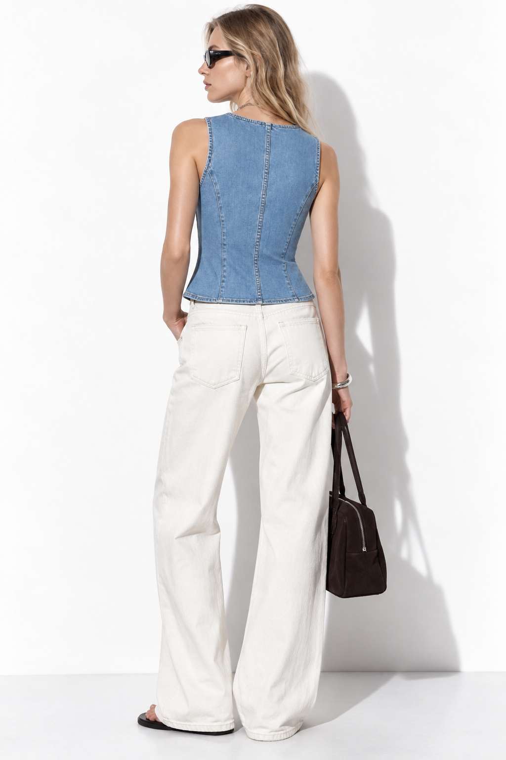 Gilet in Denim Lavato con Scollo a V e Bottoni | Stile Casual