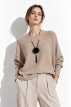 Maglia a Maniche Ampia con Collana Inclusa | Stile Casual