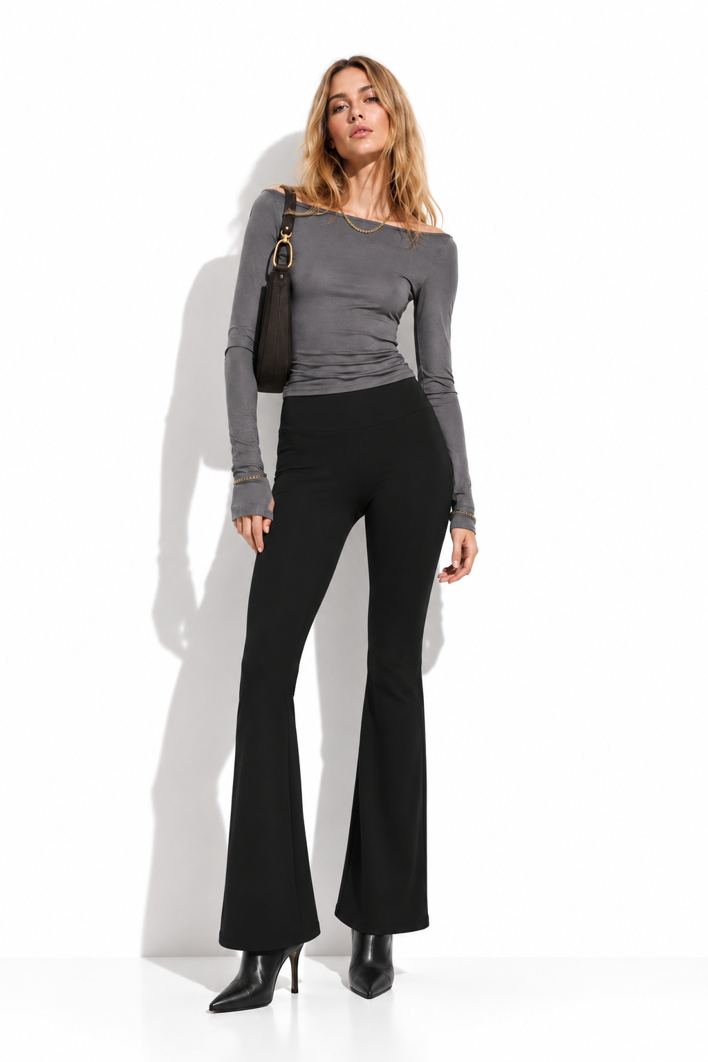 Pantaloni Yoga a Vita Alta con Gamba Svasata | Fitness & Shaping