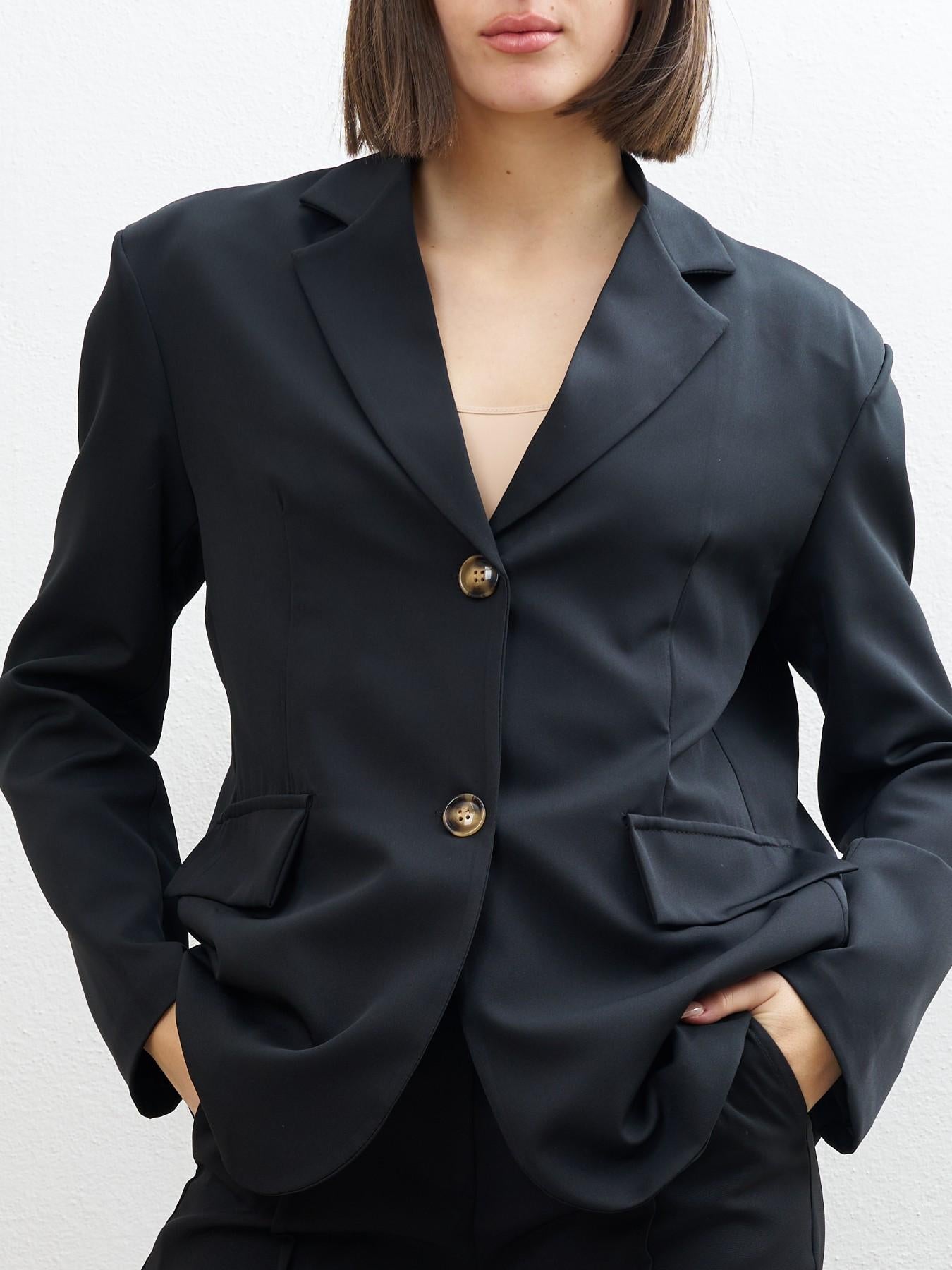 URBANREVERSE Tailleur Set Blazer Trousers Women Suit Co Ord Set Elegant Suit Outfit Chic Minimal Blazer Pants Set Office Look Business Outfit Formal Wear Street Style Smart Casual TikTok Viral Fashion Trend Spring Summer Outfit Made in Italy