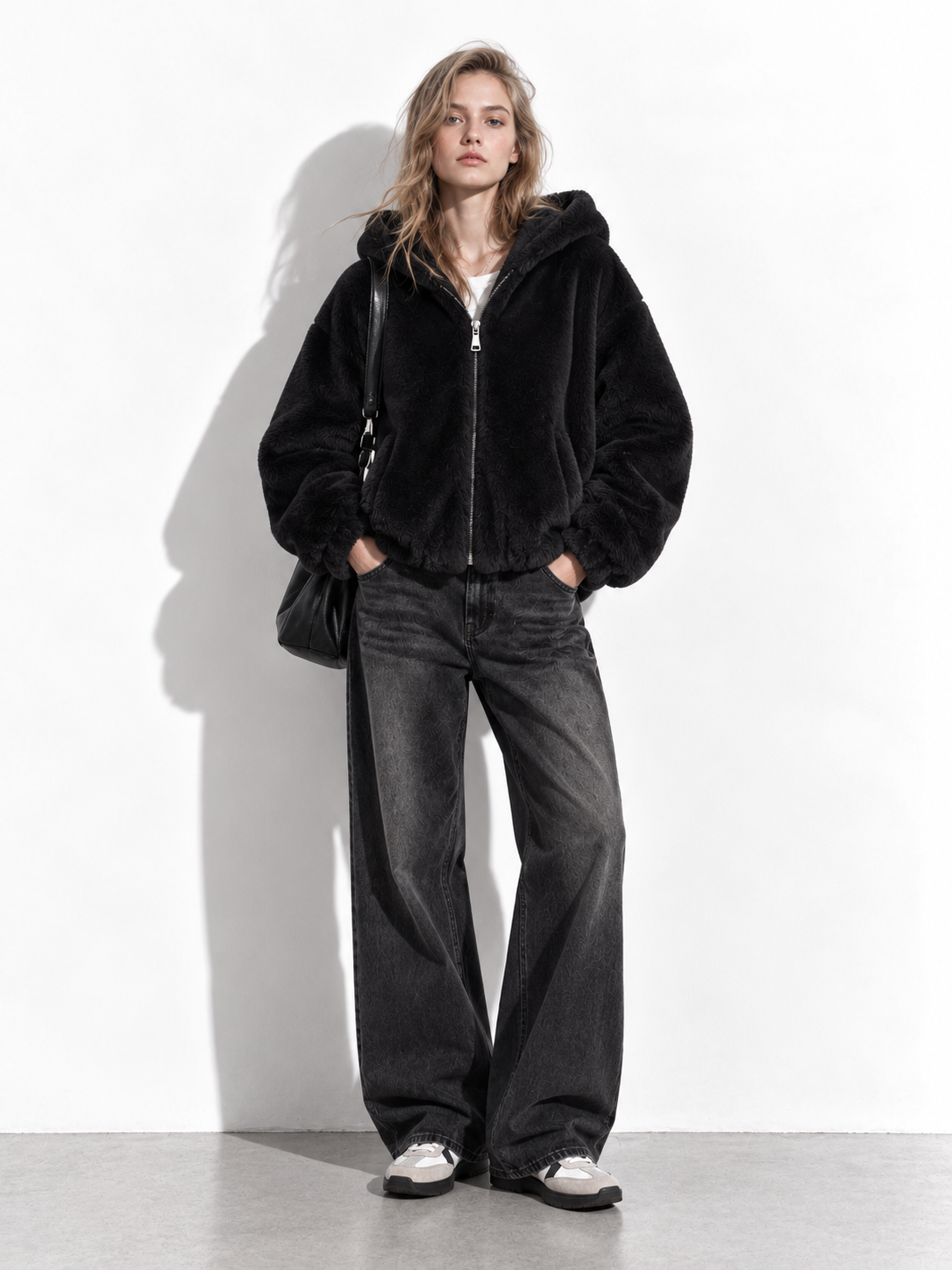 Giacca in Pelliccia Finta con Cappuccio | Stile Invernale