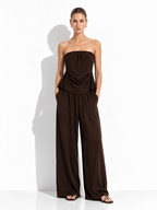 Completo con Top a Fascia e Gamba Larga | Stile Elegante