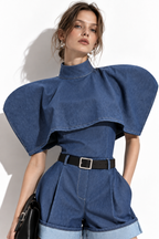 Completo in Denim con Top a Mantella e Shorts | Stile Moderno