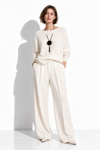 Maglia a Maniche Ampia con Collana Inclusa | Stile Casual