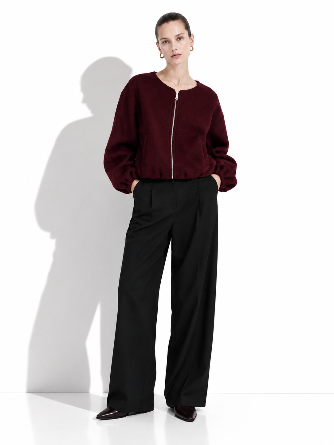 Giacca Corta con Collo Rotondo e Zip | Stile Elegante