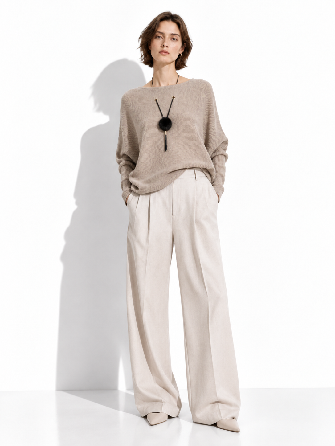 Maglia a Maniche Ampia con Collana Inclusa | Stile Casual