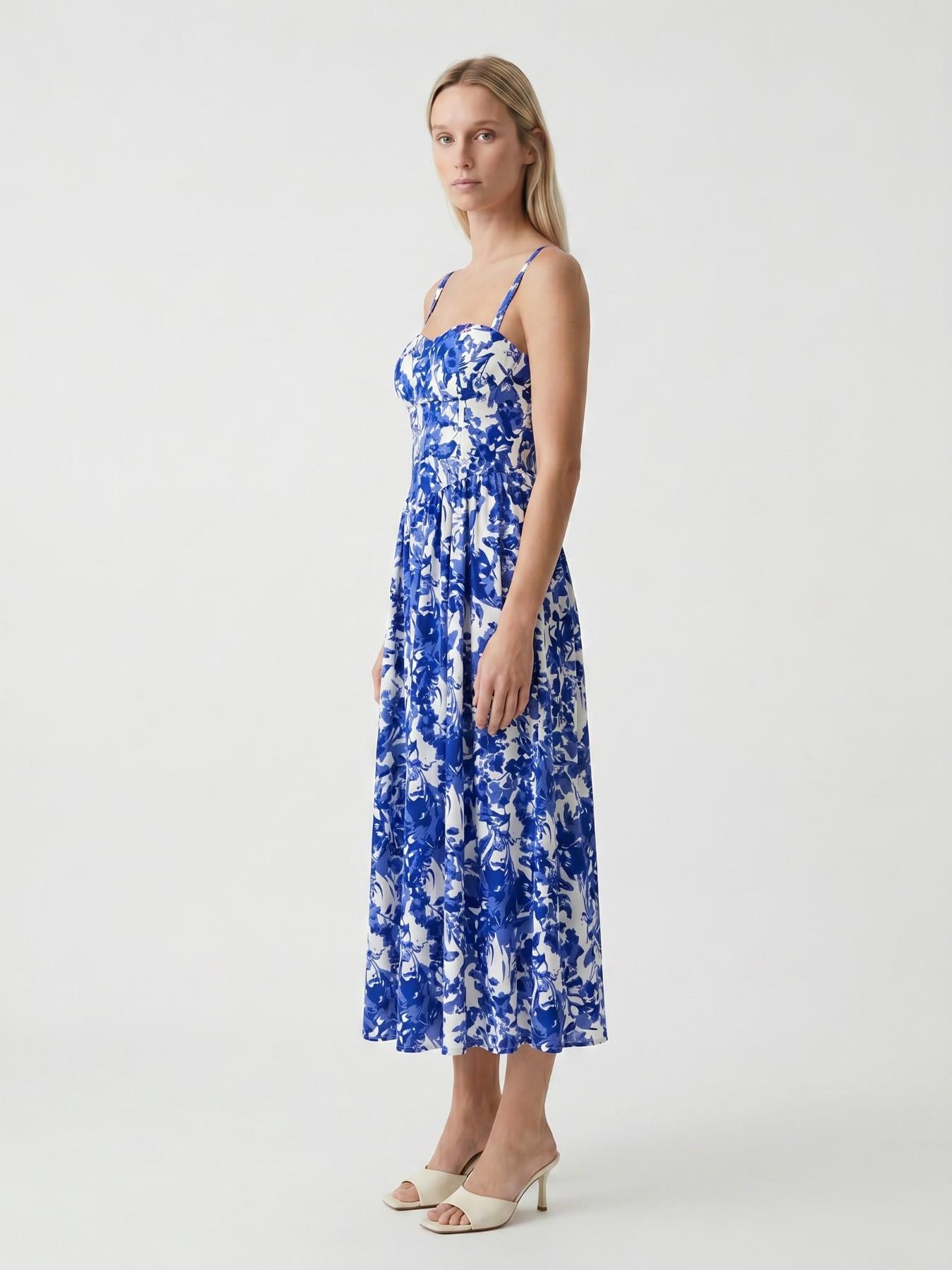 URBANREVERSE Midi Dress Floral Dress Women Summer Dress Strap Dress A Line Dress Flowy Dress Elegant Dress Casual Chic Outfit Beach Dress Holiday Style Fashion Trend Spring Summer Made in Italy