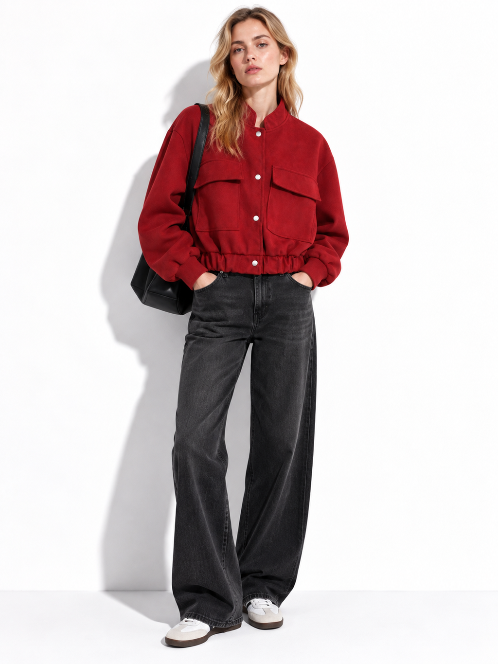 Giacca Corta con Collo Alto e Grandi Tasche | Stile Casual