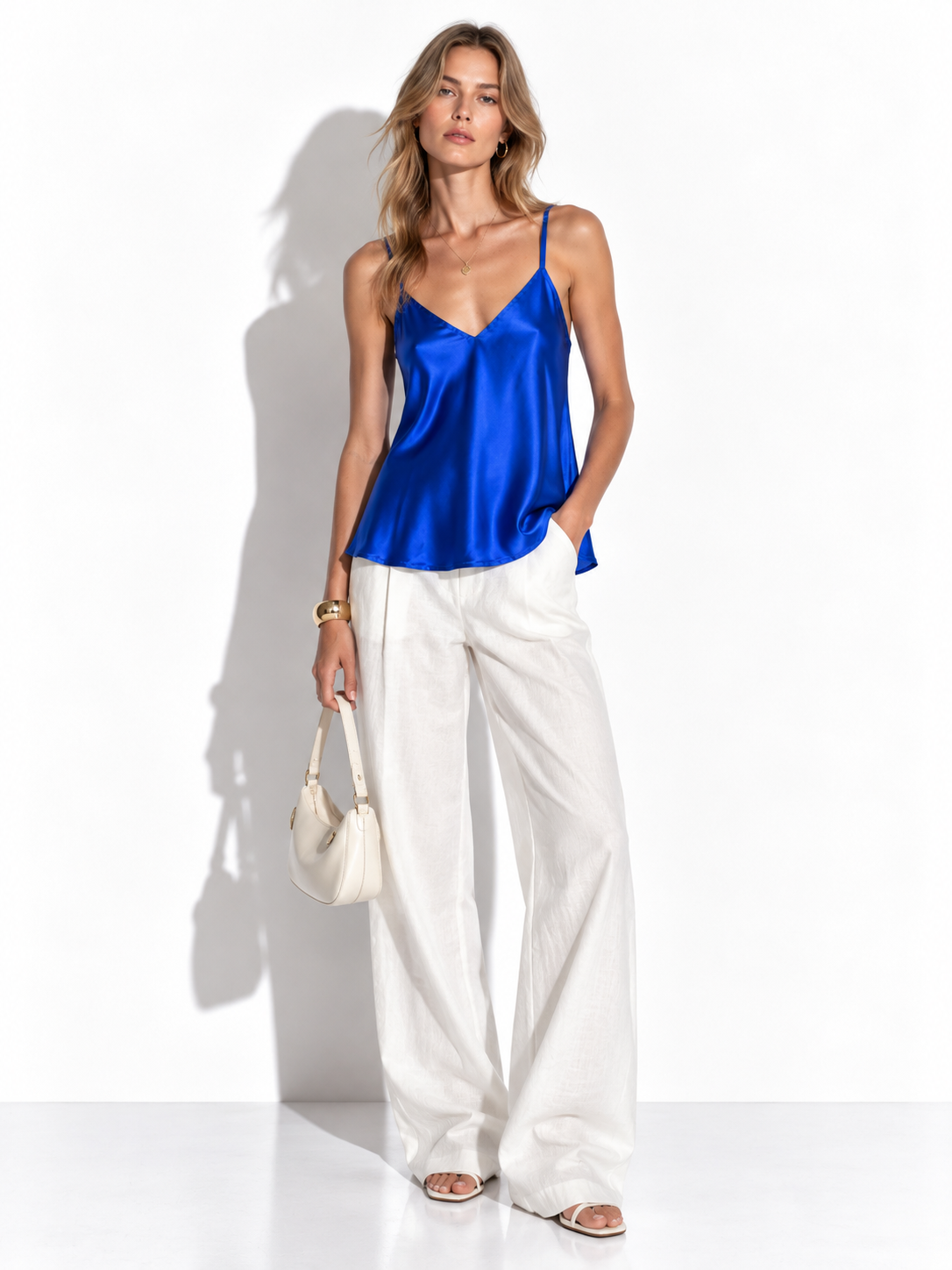 Top in Raso con Spalline Sottili | Look Estivo Chic