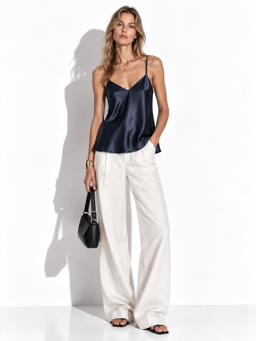 Top in Raso con Spalline Sottili | Look Estivo Chic