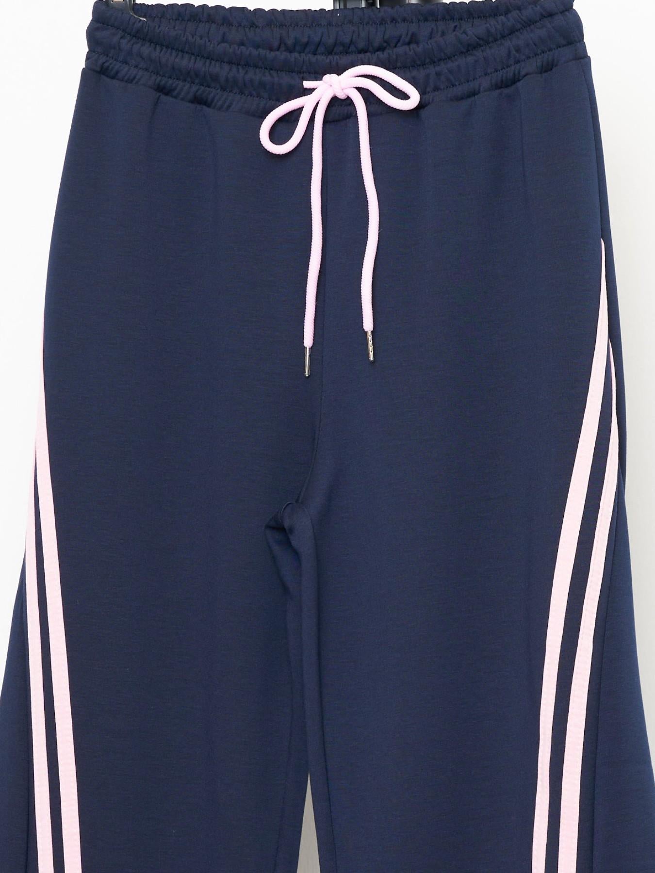 URBANREVERSE Loose Track Pants Wide Leg l Baggy Stripes Striped Sport drawstring Mid Rise Elastic Waist Drawstring Side Stripe Sport Casual Chic Fashion Tchic Streetwear Relaxed Fit Comfort Stretch Lounge sweatpants Womenswear 2026 Made in Italy