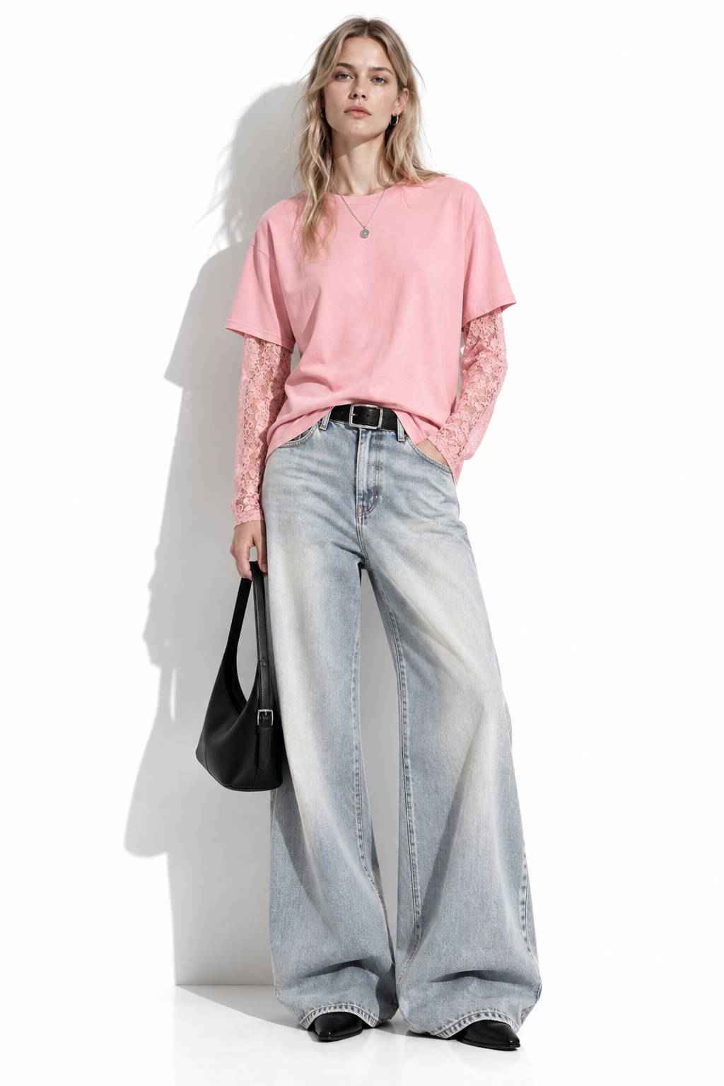 Maglia con Maniche in Pizzo e Girocollo